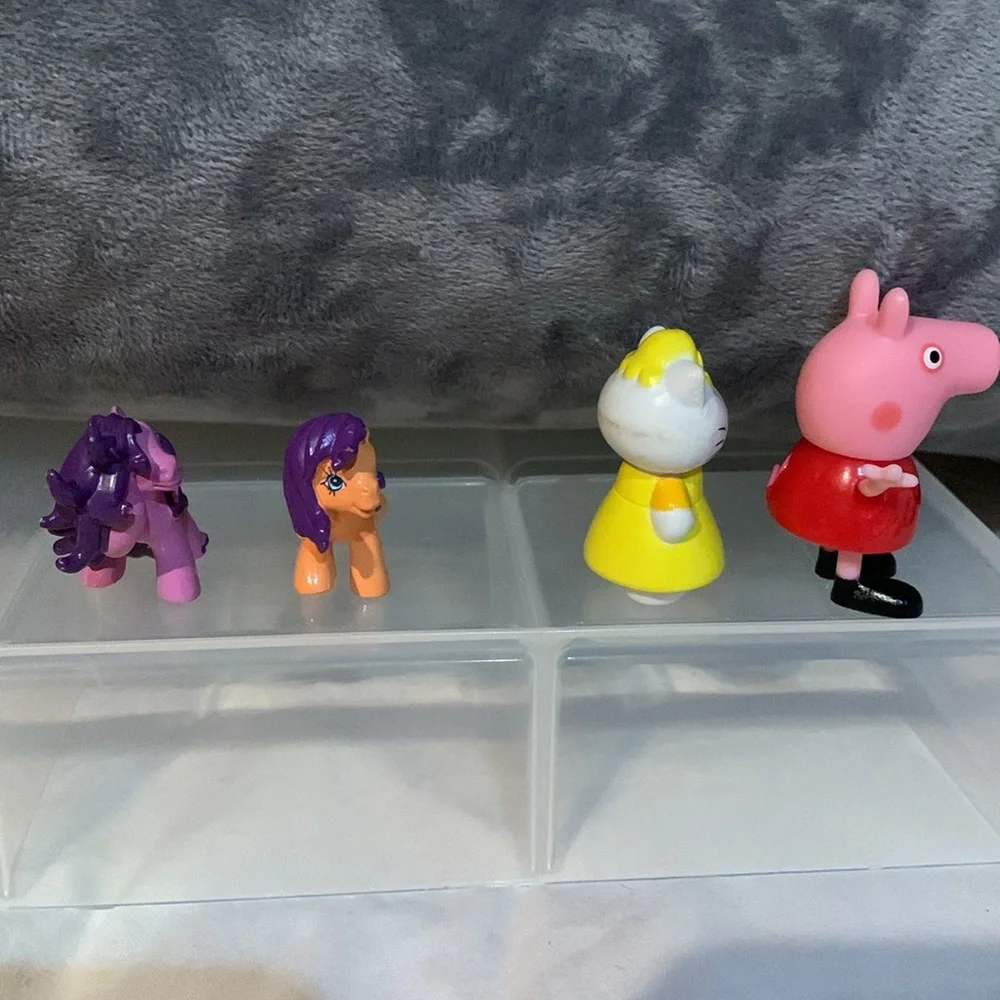 Collectable / Toy bundle - Picture 2 of 5